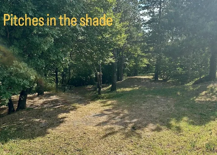 Kamp Tura- Pitch Only キャンプ場 ヴィパーヴァ